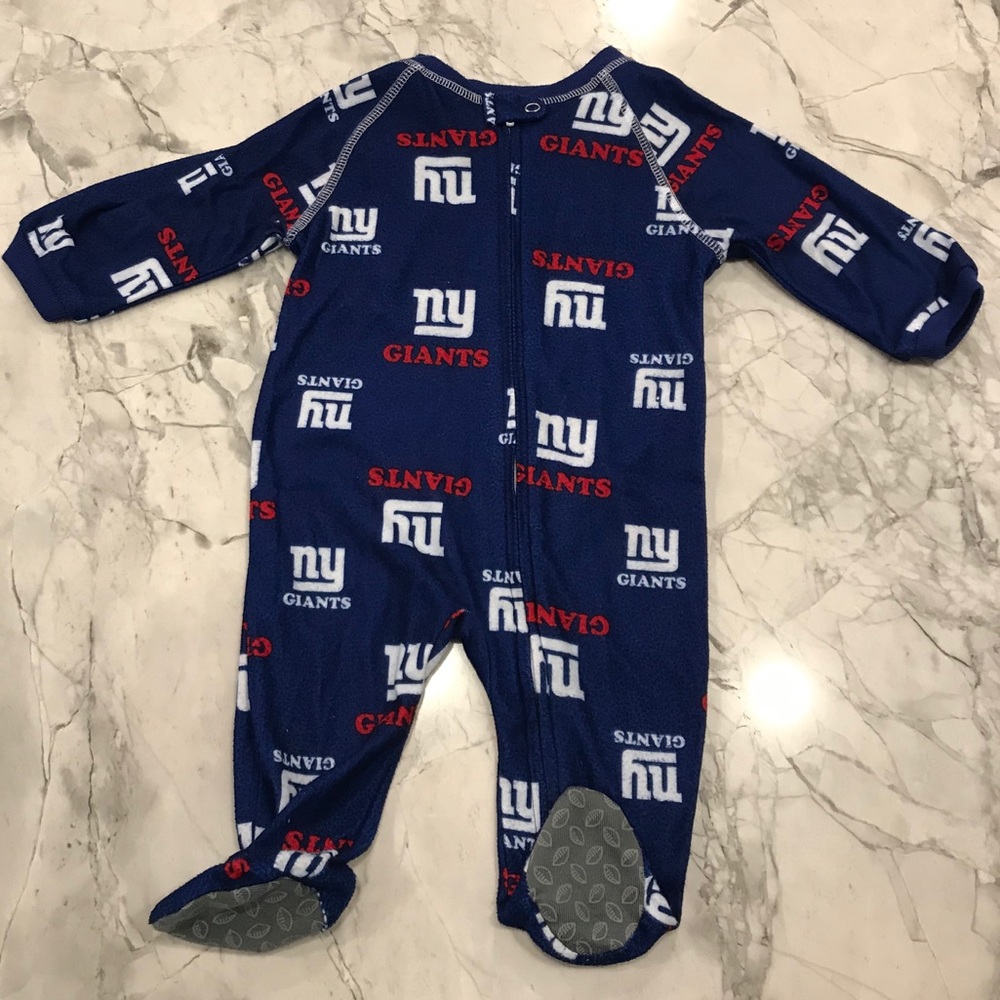 New York Giants Footed Pajama Size 0-3 months